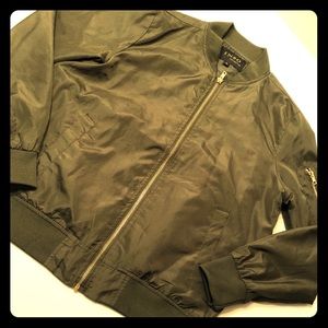 Hunter green, thin full zip jacket